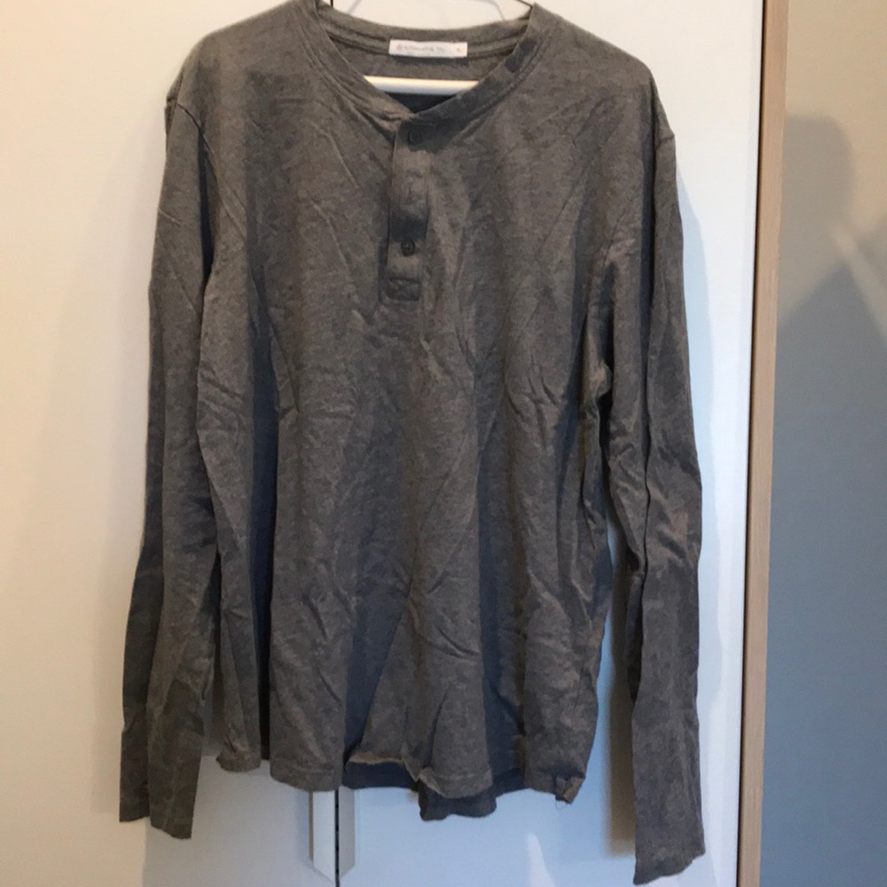 Grey long sleeve comfortable t shirt